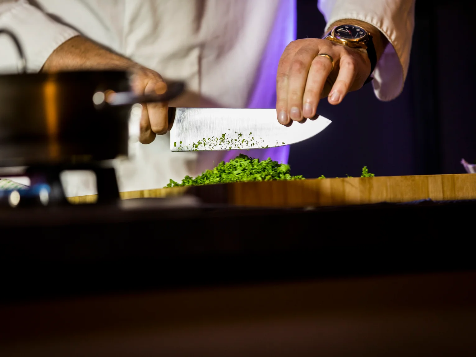 The fundamentals of kitchen operations - knife skills essentials