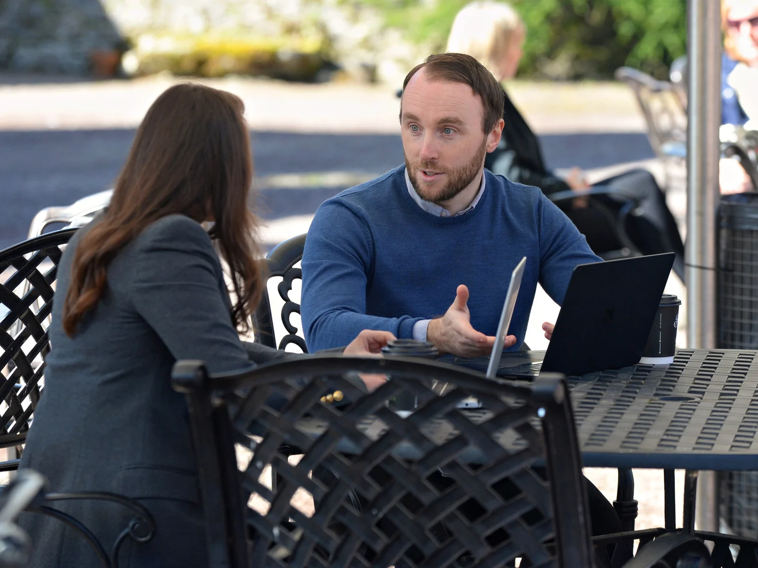 Perfecting negotiating and pitching to win B2B opportunities