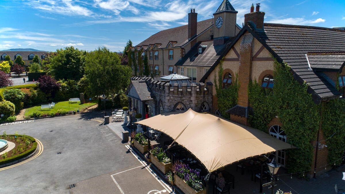 Exterior of Abbey Court Hotel Nenagh on a sunny day